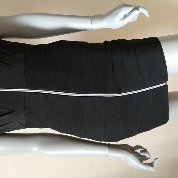 Black Half Bondage Full Zip Dress - Picture 3 of 6